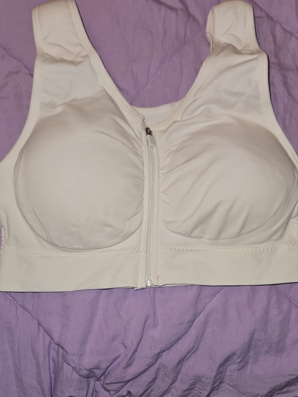 Front-Zip Comfort Bra in White — Supportive Everyday Wear